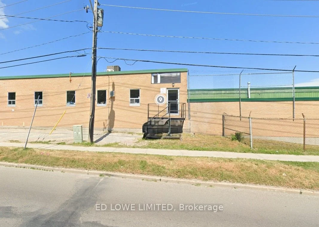 11 Innisfil Street 940, Barrie, On L4n 6s7