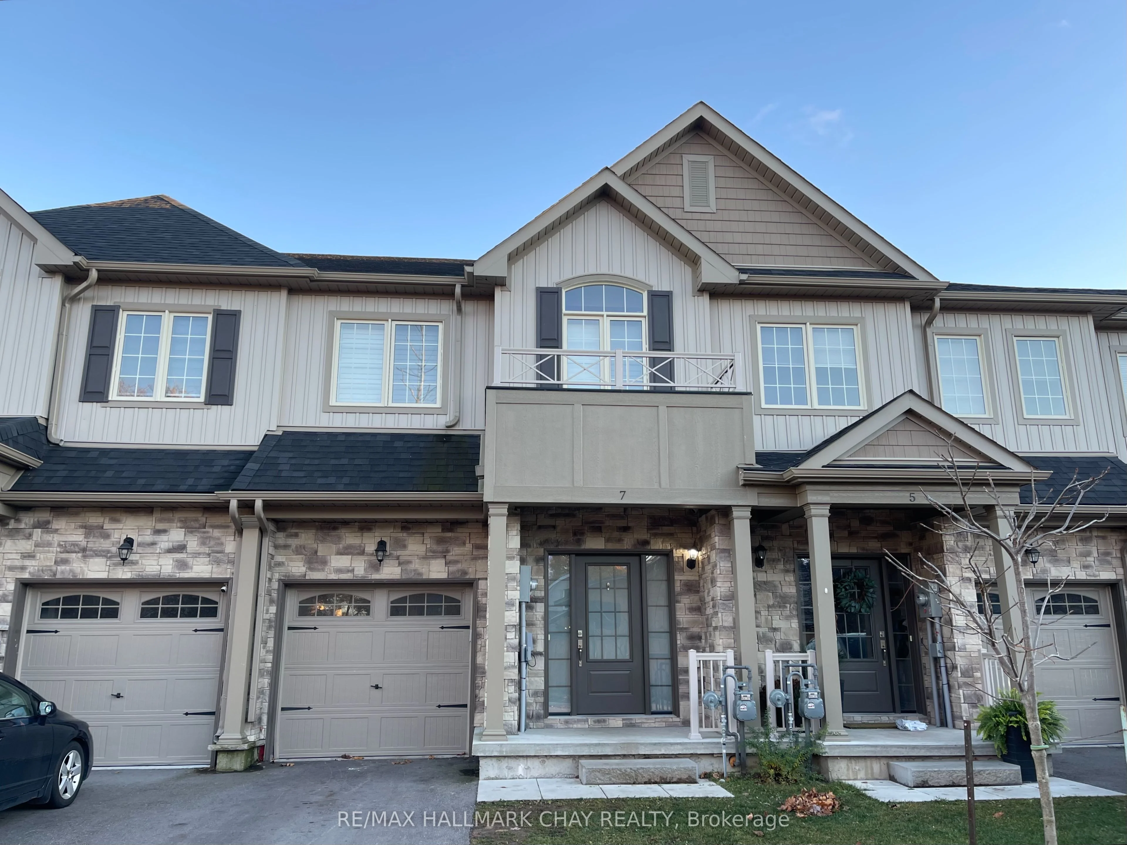 Att/Row/Townhouse in Orillia