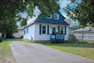 Detached in Orillia
