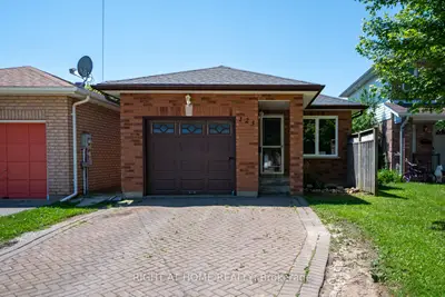 Detached in Barrie