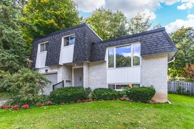 Detached in Barrie