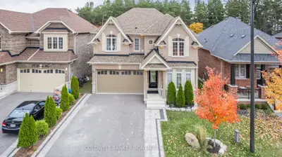 Detached in Springwater