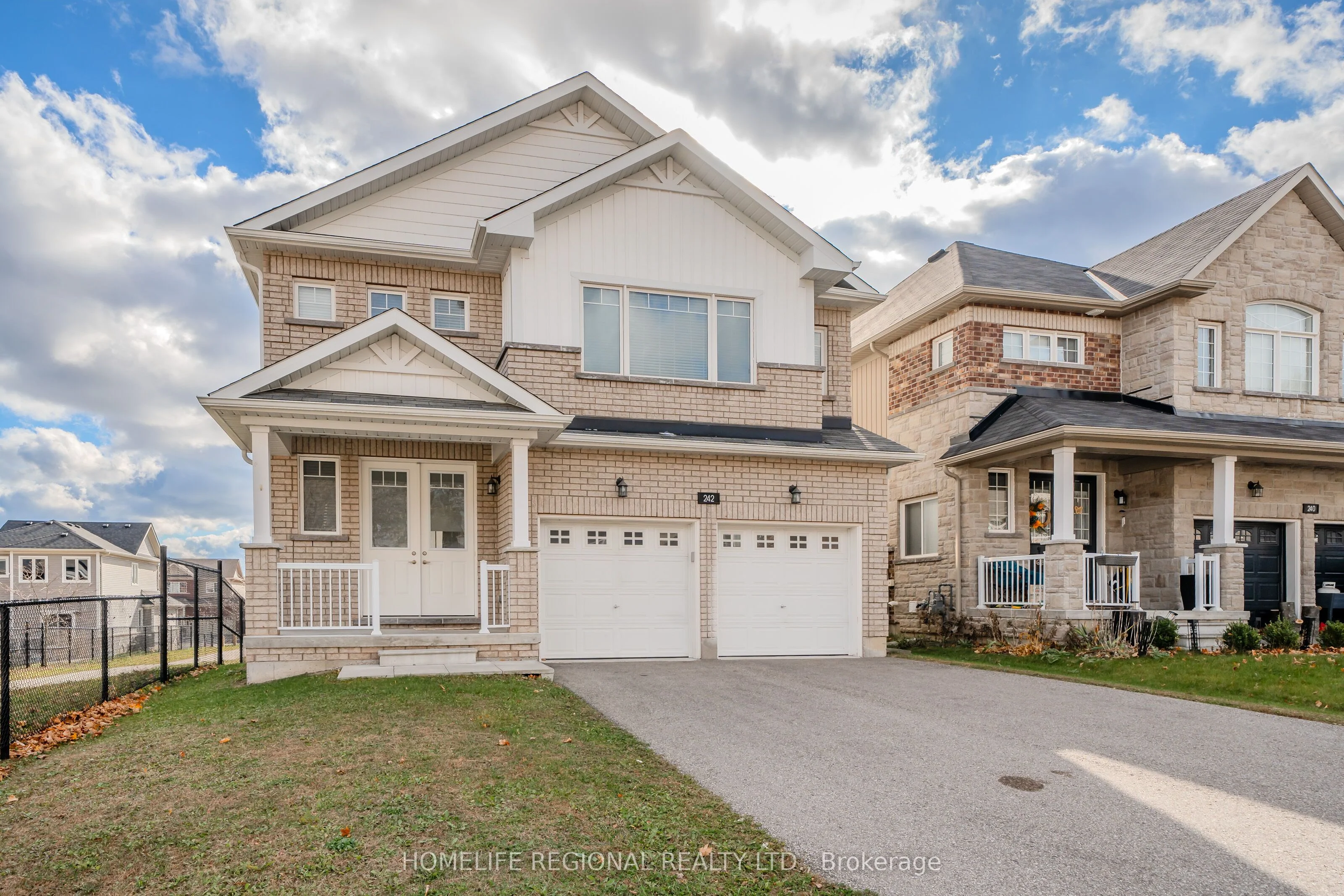 Detached in Orillia