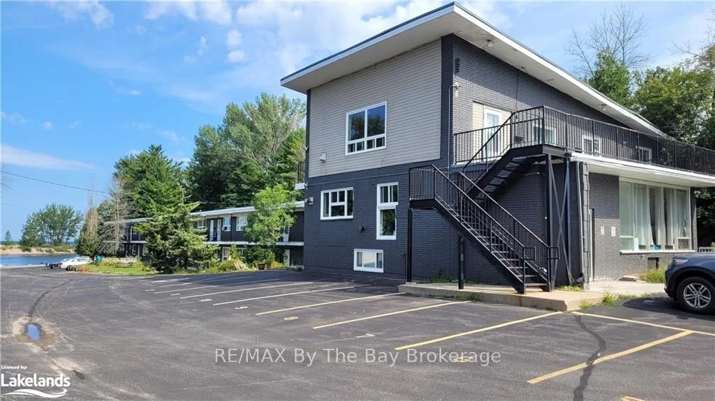 280 River Road E C01, Wasaga Beach, On L9z 2l7