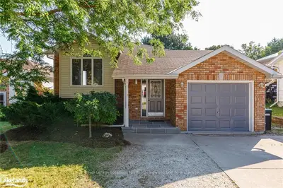 Detached in Collingwood