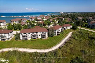 633 Johnston Park Avenue, Collingwood, On L9y 5c7