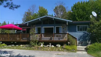 Detached in Tiny