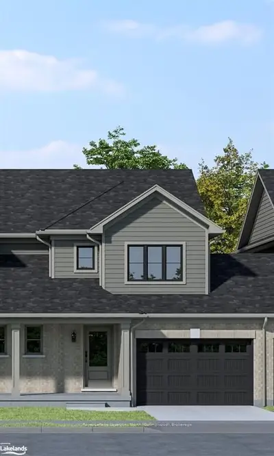 Condo Townhouse in Collingwood