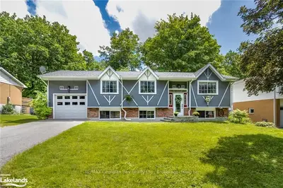 Detached in Penetanguishene