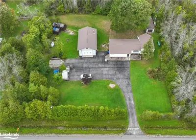 Detached in Tay