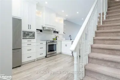 Condo Townhouse in Wasaga Beach