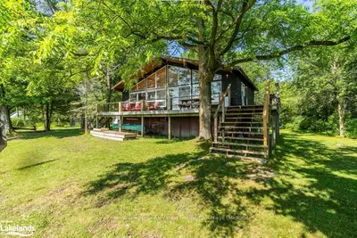 Detached in Tay