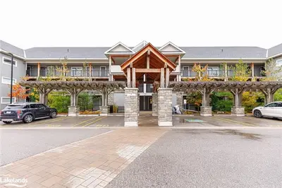 4 Anchorage Crescent 105, Collingwood, On L9y 0y6