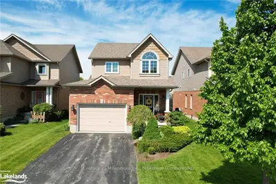 310 Holden Street, Collingwood, On L9y 0e1