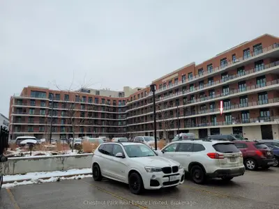Condo Apartment in Collingwood