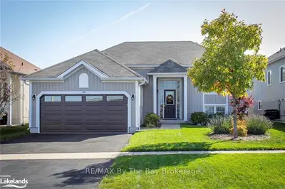 Detached in Clearview