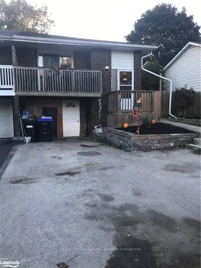 Semi-Detached in Collingwood