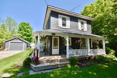 Detached in Springwater