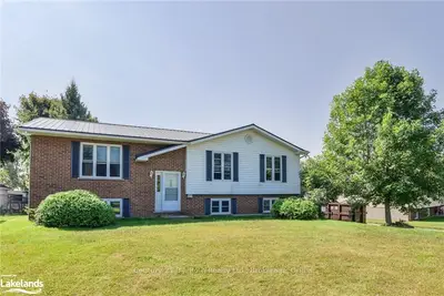 Detached in Ramara