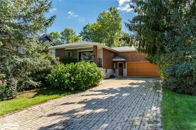 Detached in Tay
