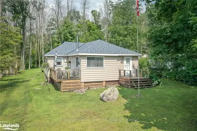 Detached in Tay
