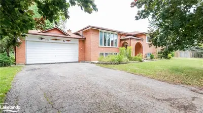 Detached in Barrie