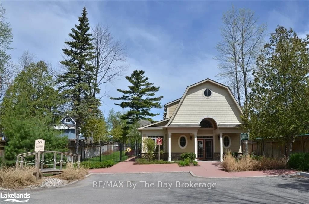 15 WALLY Drive, Wasaga Beach, ON L9Z 0E4