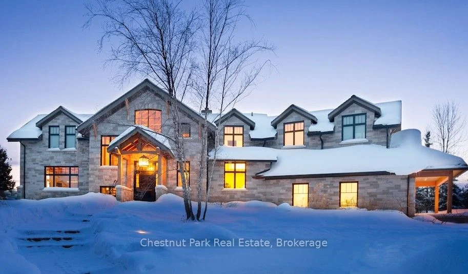 Detached in Clearview