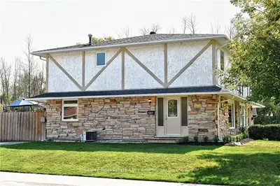 Semi-Detached in Collingwood