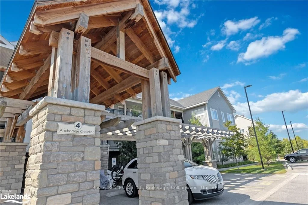 4 Anchorage Crescent 101, Collingwood, On L9y 0y6