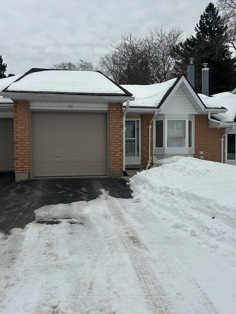 696 KING Street 102, Midland, ON L4R 5B8