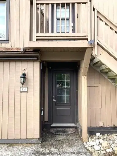 23 Dawson Drive 104, Collingwood, On L9y 5b4