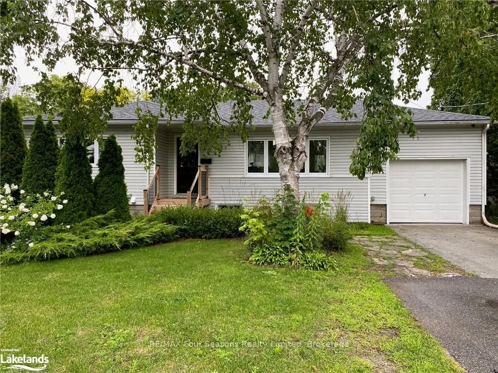 345 Napier Street, Collingwood, On L9y 3t6