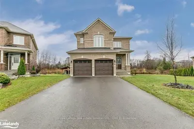 27 Pearl Street, Wasaga Beach, On L9z 1j6