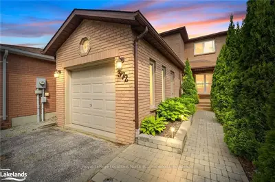 Detached in Barrie