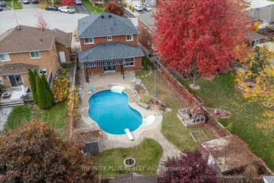 Detached in Barrie