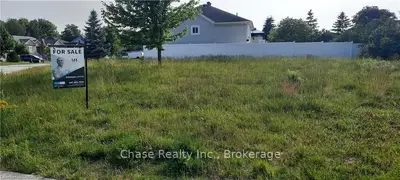 12 OLD HICKORY LANE Lane, Wasaga Beach, ON L9Z 3B1