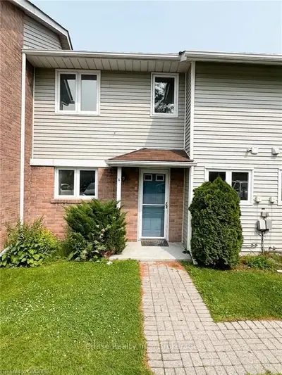 39 28TH STREET SOUTH Street 6, Wasaga Beach, ON L9Z 2E2