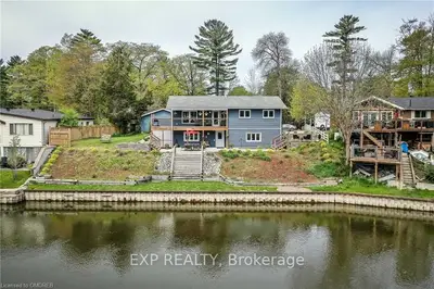 17 SUNNIDALE Road S, Wasaga Beach, ON L9Z 2M5