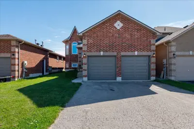 Detached in Barrie