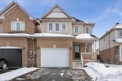 85 BIRD Street, Barrie, ON L4N 0W7