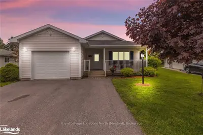 75 Pennsylvania Avenue, Wasaga Beach, On L9z 3a8