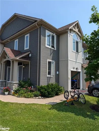 49 Lett Avenue, Collingwood, On L9y 0z5