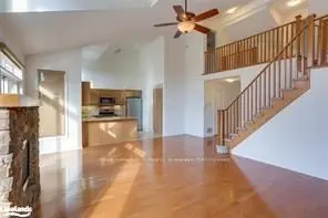 18 Jeffreys Way, Collingwood, On L9y 0j4