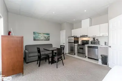 361 Mosley Street 109, Wasaga Beach, On L9z 2j8