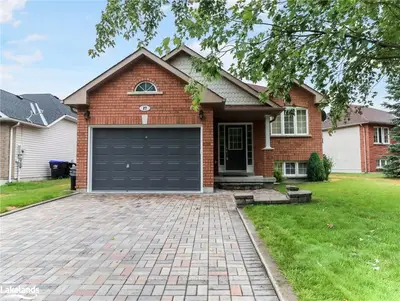 27 Rose Valley Way, Wasaga Beach, On L9z 1g6