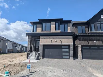 121 Union Boulevard, Wasaga Beach, On L9z 0l8