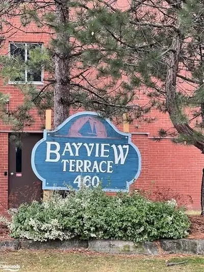 460 Ontario Street 309, Collingwood, On L9y 4e5