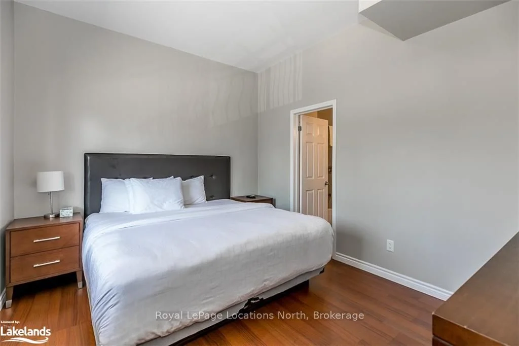 361 MOSLEY Street 305, Wasaga Beach, ON L9Z 2J8