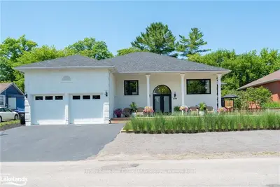 256 Old Mosley Street, Wasaga Beach, On L9z 2j2